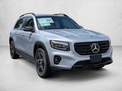 New 2026 Mercedes-Benz GLB 250 4MATIC image 7