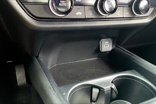 Used 2024 Honda HR-V LX image 15