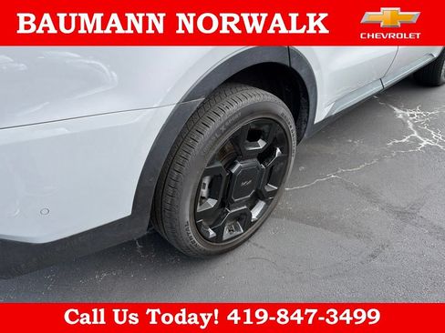 Used 2025 Kia Sorento SX Prestige AWD/4WD image 13