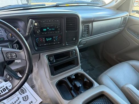 Used 2005 GMC Yukon SLT w/ SLT Preferred Equipment Group image 21