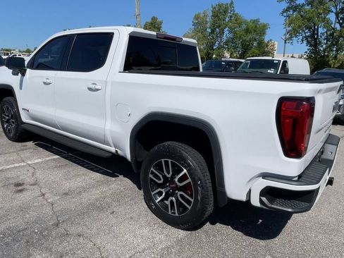 Used 2022 GMC Sierra 1500 AT4 w/ AT4 Premium Package AWD/4WD image 8