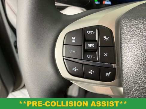 New 2026 Ford Explorer Active RWD image 17
