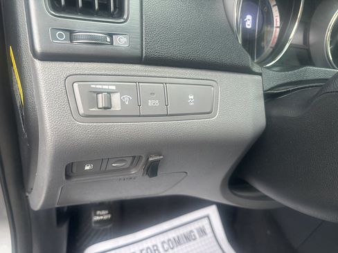 Used 2012 Hyundai Sonata GLS FWD image 12
