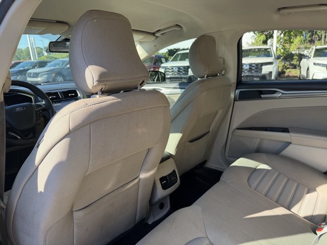 Used 2019 Ford Fusion SE FWD image 24