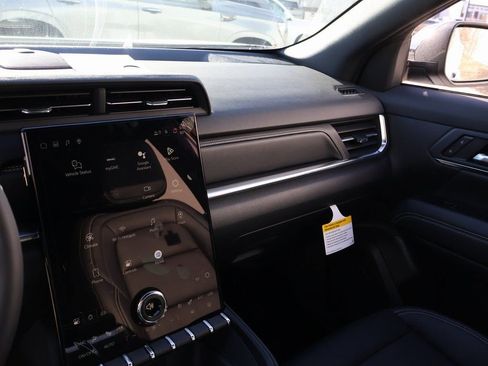 New 2026 GMC Terrain Elevation w/ Elevation Premium Package image 33