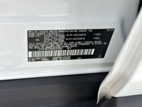 Used 2023 Toyota RAV4 Limited image 19