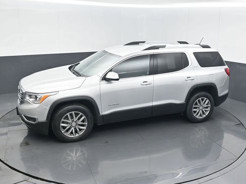 Used 2017 GMC Acadia SLE AWD/4WD image 12