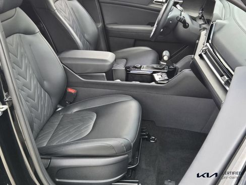 Certified 2025 Kia Sportage X-Line AWD/4WD image 18