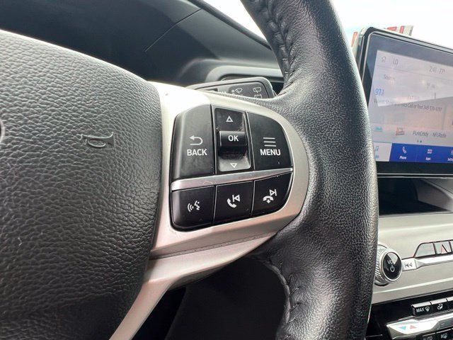 Used 2023 Ford Explorer XLT w/ Equipment Group 202A AWD/4WD image 10