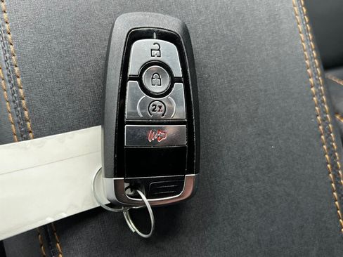 Used 2024 Ford Bronco Badlands AWD/4WD image 38