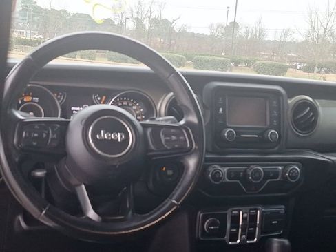 Used 2020 Jeep Wrangler Unlimited Sport S image 4