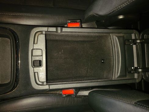 Used 2018 Dodge Durango GT image 34