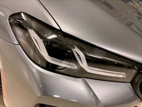 Used 2023 BMW M550i xDrive w/ Dynamic Handling Package image 25