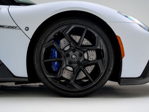 Used 2022 Maserati MC20 Coupe RWD image 12