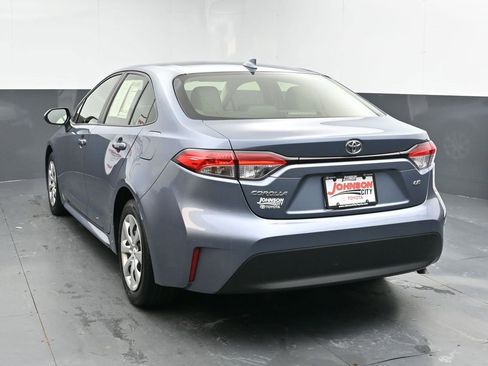 Used 2023 Toyota Corolla LE image 6