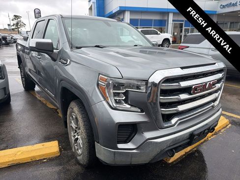 Used 2020 GMC Sierra 1500 SLE w/ SLE Value Package AWD/4WD image 1