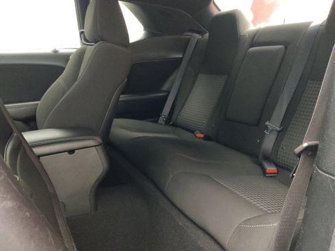 Used 2019 Dodge Challenger SXT image 18