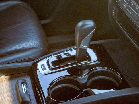 Used 2017 Honda Ridgeline Black Edition image 9