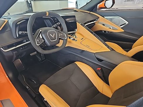 Used 2023 Chevrolet Corvette Stingray Preferred Conv w/ 2LT image 18