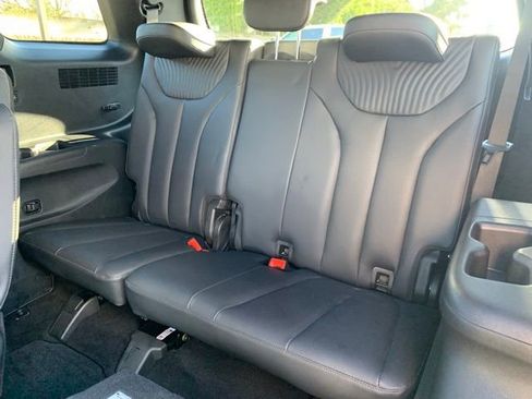 Used 2023 Hyundai Palisade Calligraphy image 22