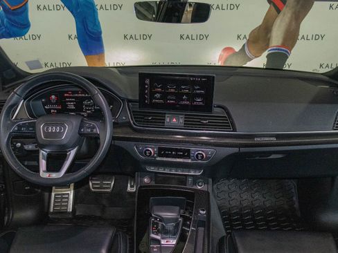 Used 2023 Audi SQ5 Prestige w/ Prestige Package image 3