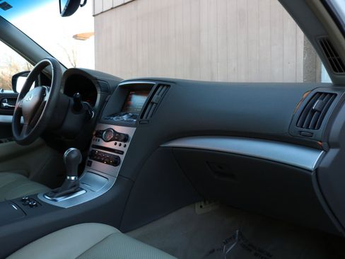 Used 2009 INFINITI G37 x Sedan w/ Premium Pkg image 43
