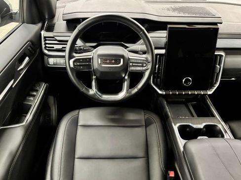 Used 2026 GMC Acadia Elevation w/ Elevation Premium Package AWD/4WD image 12