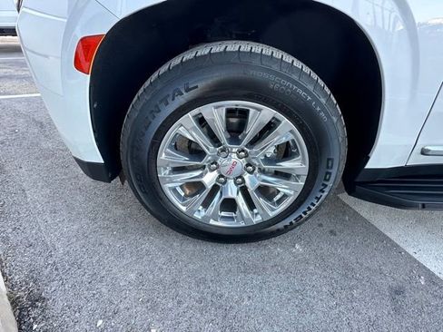 Used 2021 GMC Yukon Denali AWD/4WD image 13