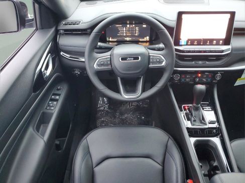 New 2026 Jeep Compass Limited w/ Sun, Sound & Navigation Group image 9