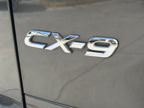 Used 2018 MAZDA CX-9 Grand Touring FWD image 9