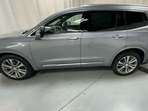 Certified 2023 Cadillac XT6 Premium Luxury w/ LPO, Floor Liner Package AWD/4WD image 5
