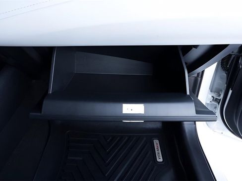 Certified 2022 Toyota Corolla SE w/ Carpet Mat Package (TMS) image 39