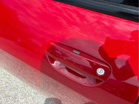 Used 2016 Dodge Challenger SRT Hellcat RWD image 16