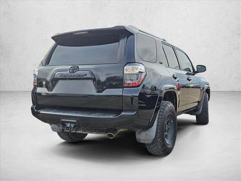 Used 2018 Toyota 4Runner SR5 Premium image 4
