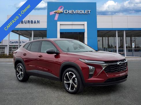 Used 2024 Chevrolet Trax RS w/ Driver Confidence Package FWD image 3