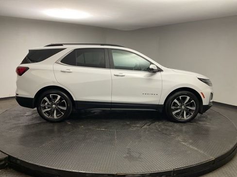Certified 2022 Chevrolet Equinox LT AWD/4WD image 9