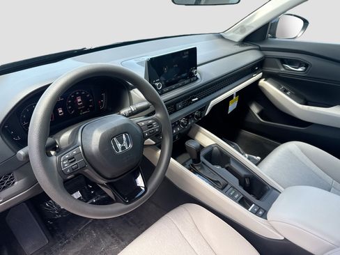 New 2025 Honda Accord SE image 7