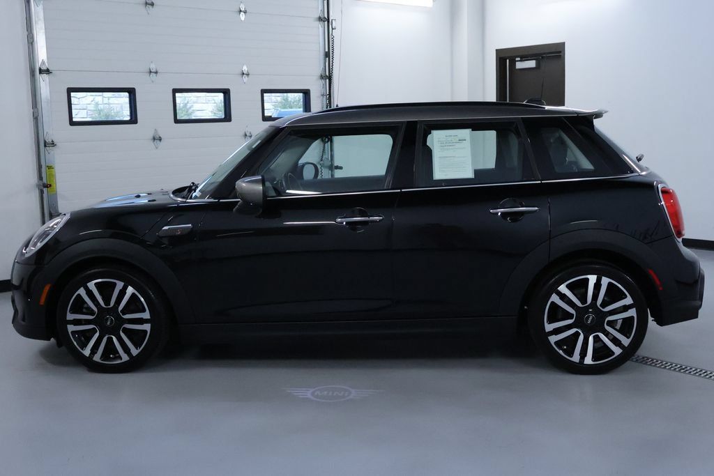 Used 2023 MINI Cooper S FWD image 4