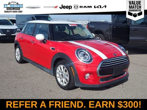 Used 2019 MINI Cooper 4-Door Hardtop w/ Premium Package FWD image 12
