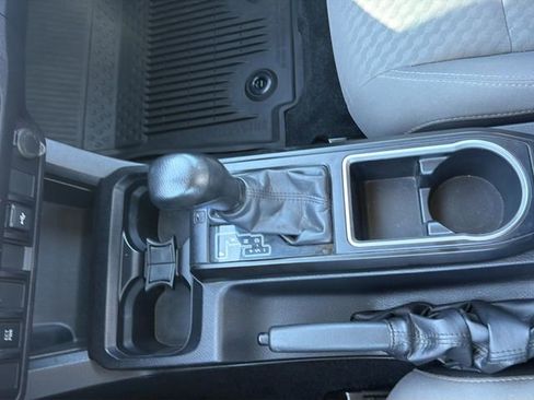 Used 2021 Toyota Tacoma SR AWD/4WD image 25