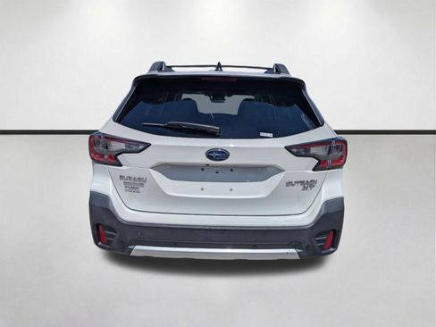 Used 2021 Subaru Outback Limited XT image 5