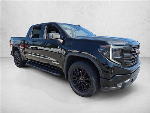 Used 2023 GMC Sierra 1500 Elevation AWD/4WD image 3