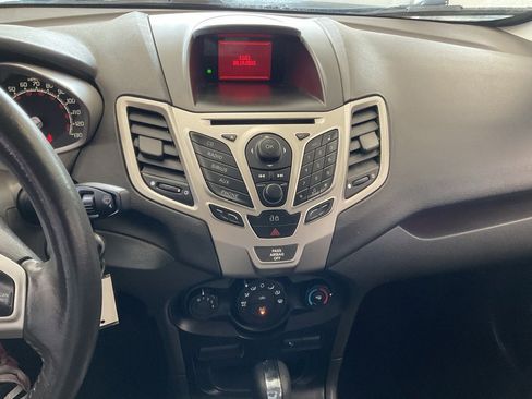 Used 2013 Ford Fiesta SE image 15