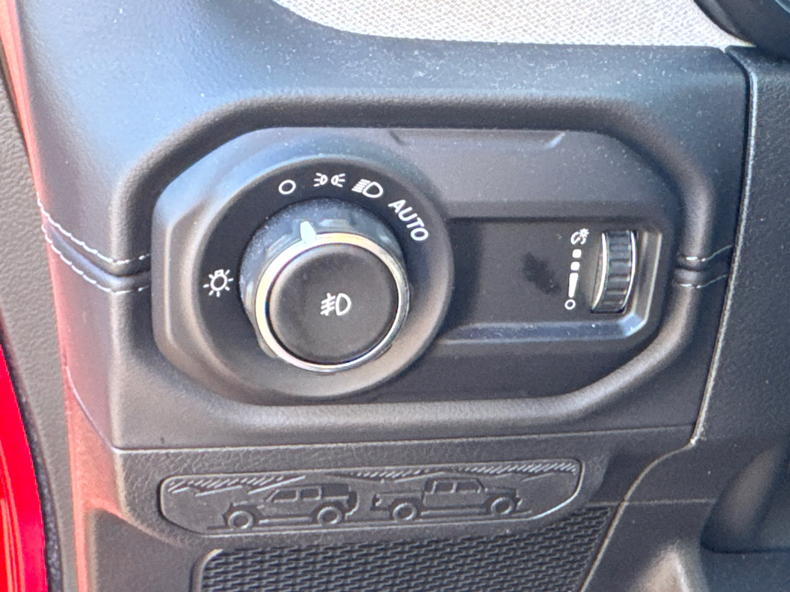 Used 2026 Jeep Wrangler Unlimited Sahara AWD/4WD image 33