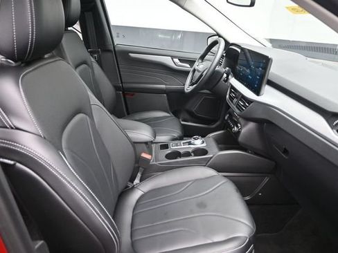 Certified 2025 Ford Escape SE w/ PHEV Premium Package FWD image 26