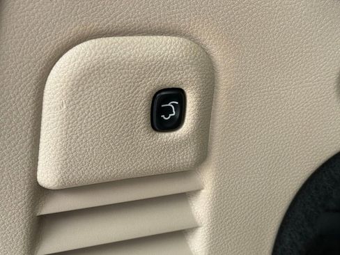 Used 2015 Jeep Grand Cherokee Limited image 21