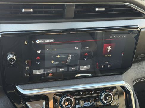 Used 2025 GMC Sierra 1500 Denali w/ Denali Reserve Package image 21