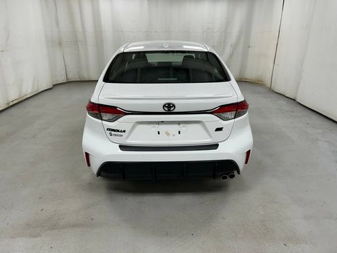 Used 2024 Toyota Corolla SE FWD image 6