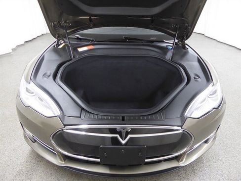 Used 2015 Tesla Model S 70D AWD/4WD image 34