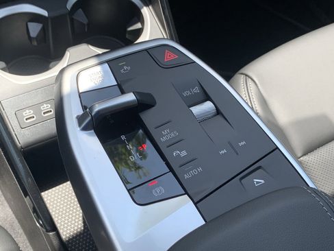 Used 2025 BMW X1 xDrive28i w/ Convenience Package image 29